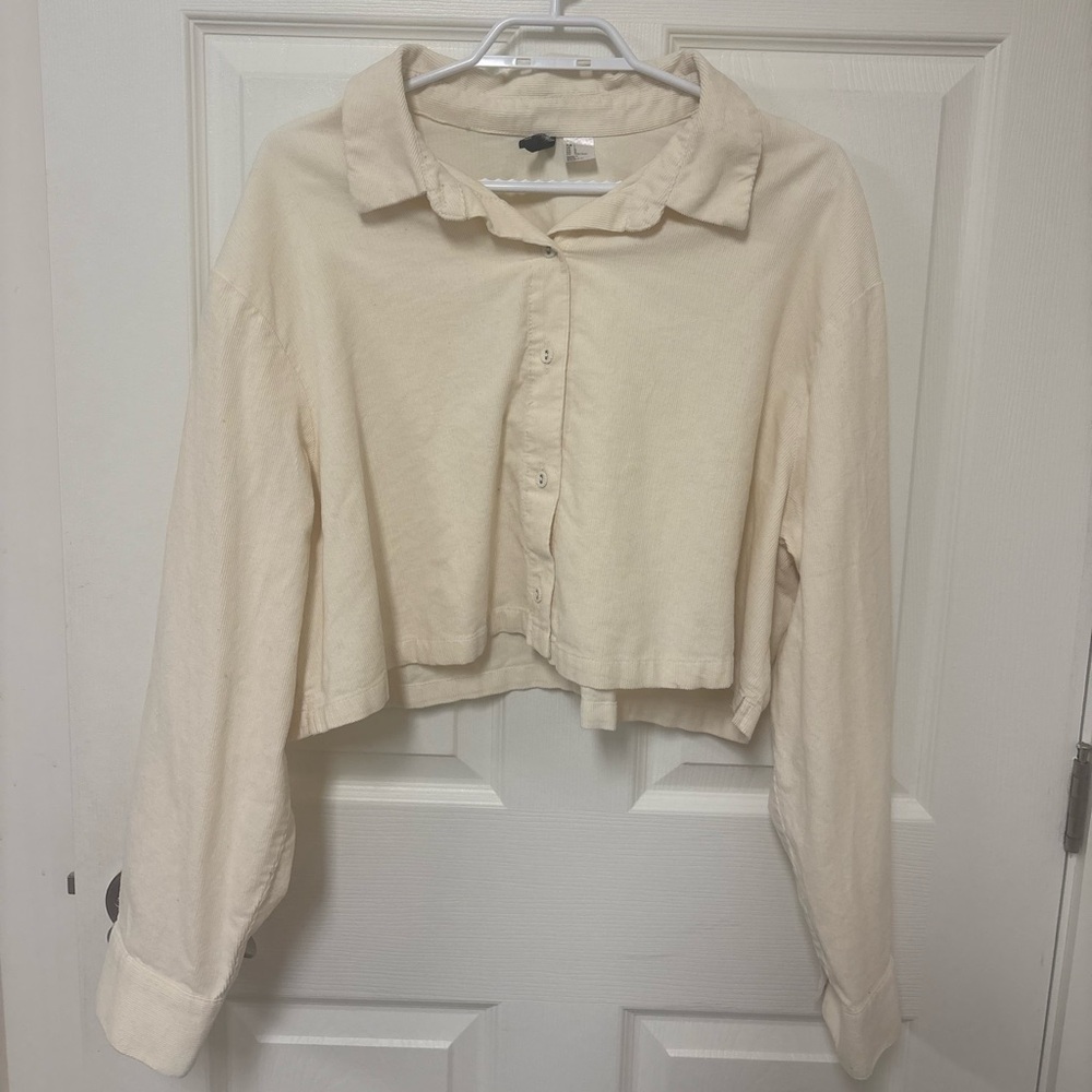 H&M Cream Cropped Button-Up Jacket